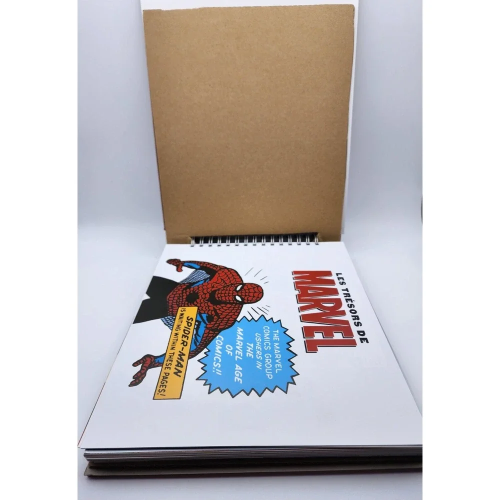 The Marvel Vault: Museum-in-a-Book with Rare Collectibles FRENCH‎